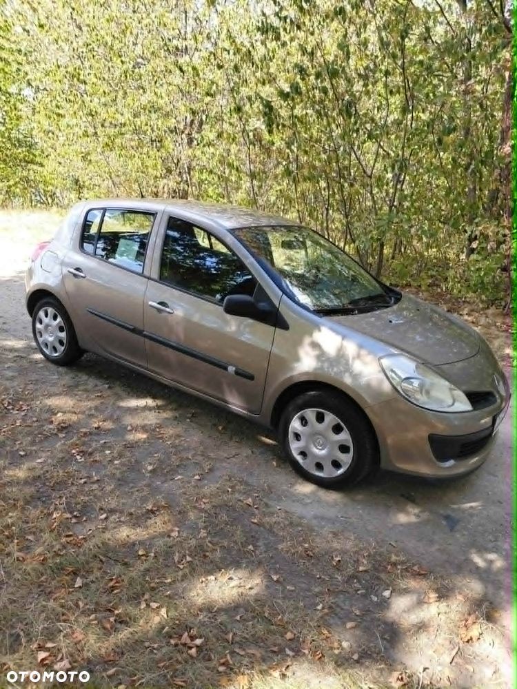 Renault Clio 1.2 16V Alize - 6