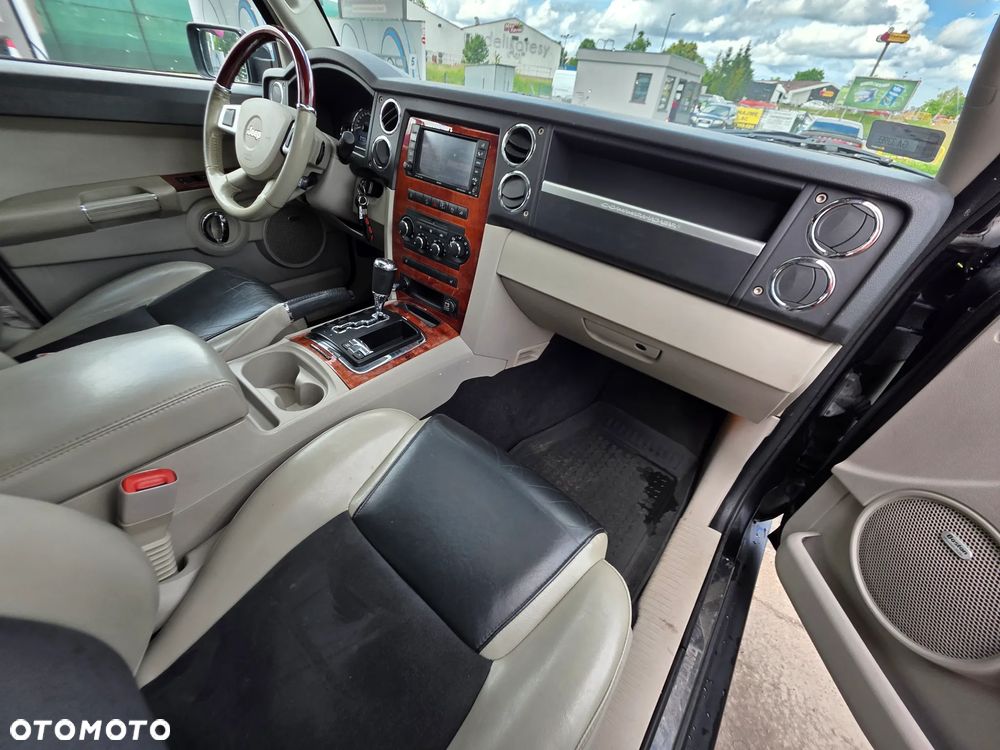 Jeep Commander 3.0 CRD Overland - 13
