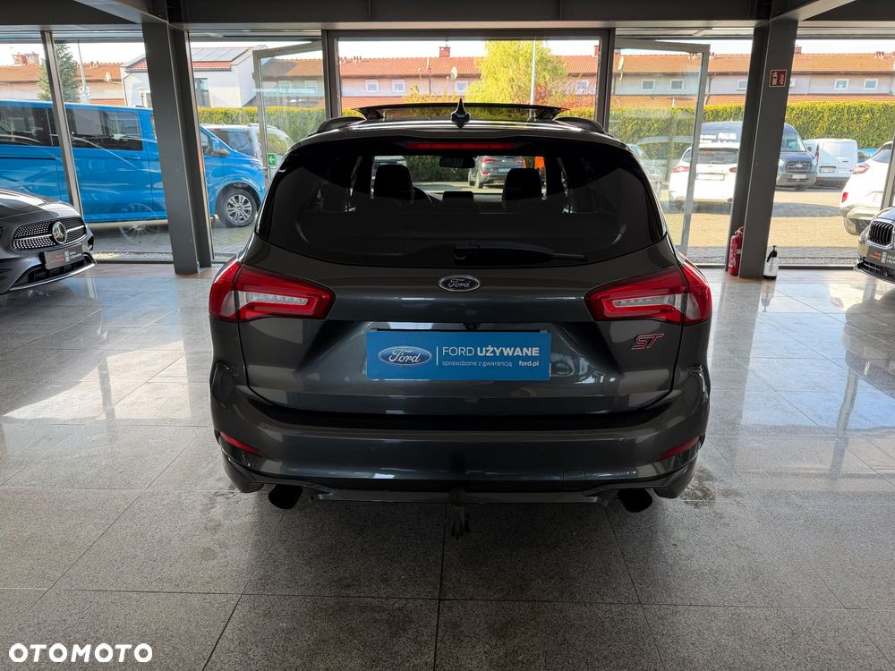 Ford Focus 2.3 EcoBoost ST X Edition - 14