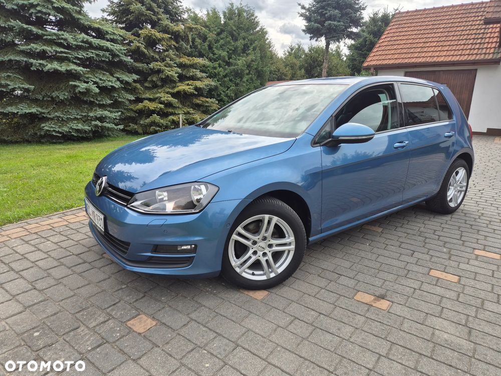 Volkswagen Golf 1.2 TSI BlueMotion Technology Comfortline - 2