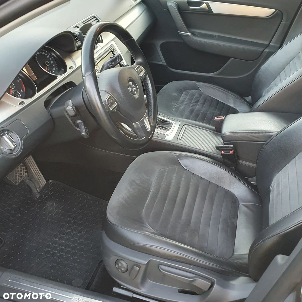 Volkswagen Passat 2.0 TDI Highline DSG - 24
