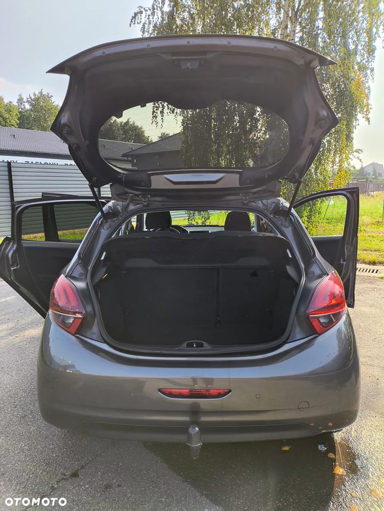 Peugeot 208 1.2 PureTech Active - 11