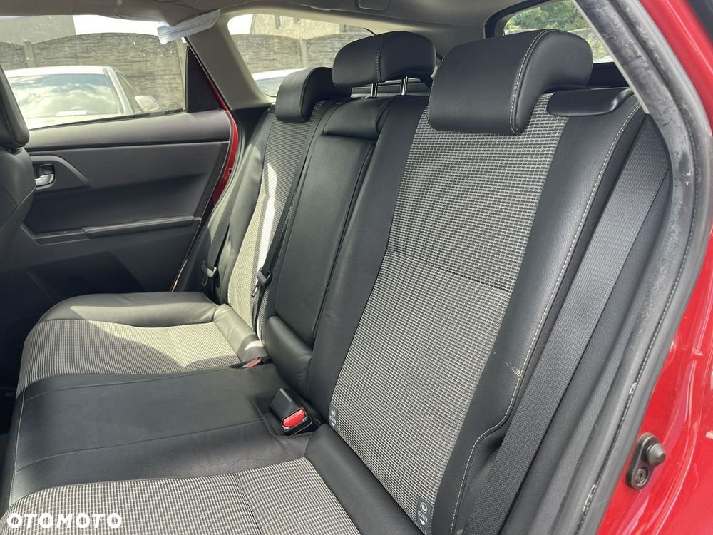 Toyota Auris Hybrid 135 Prestige - 15