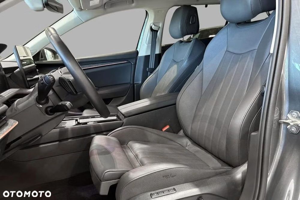 Skoda Superb 2.0 TDI SCR 4x4 Drive DSG - 11