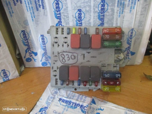 Caixa Fusiveis 46763646 FIAT PUNTO 2 2001 1.2I - 3