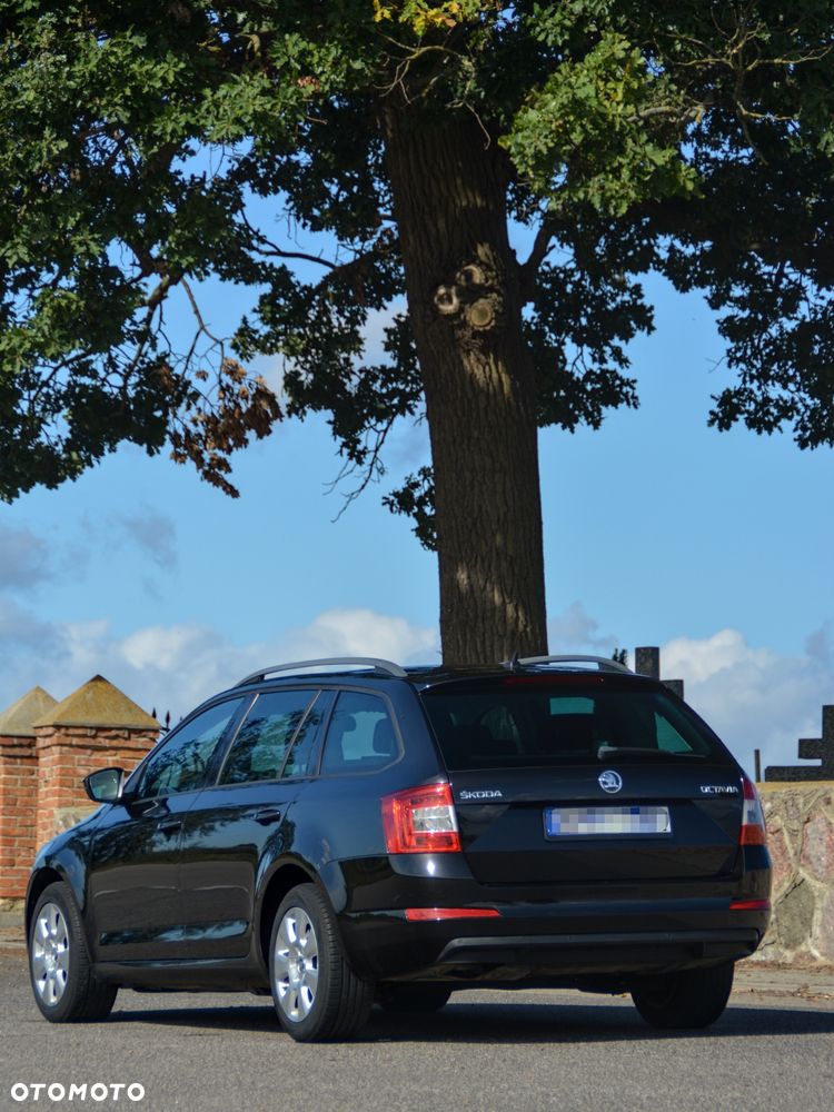Skoda Octavia 1.6 TDI SCR Ambition DSG - 5