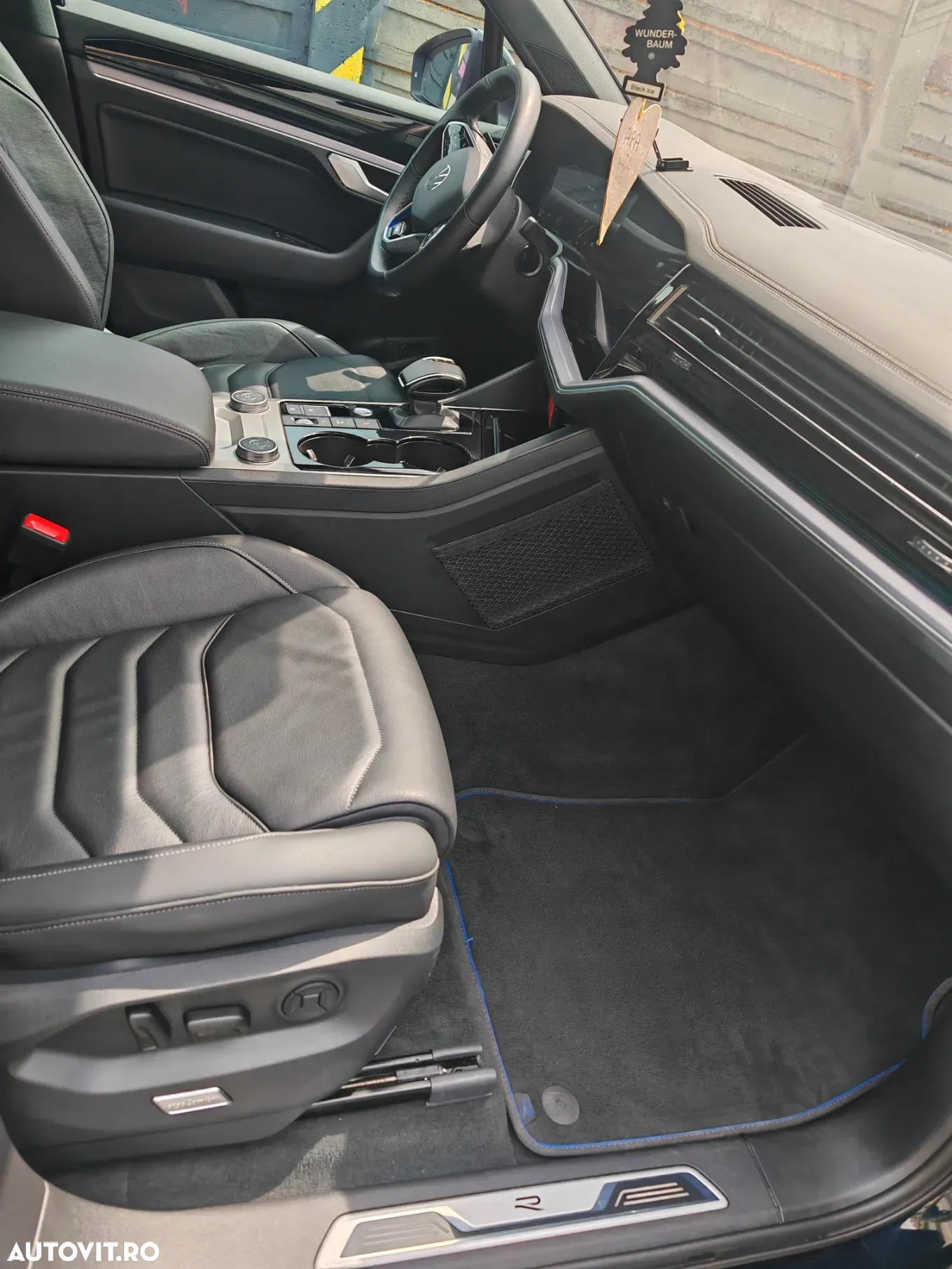Volkswagen Touareg V6 TSI R-Style - 15