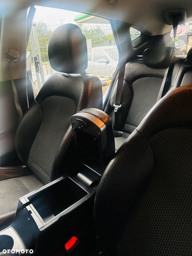 Hyundai ix35 - 10