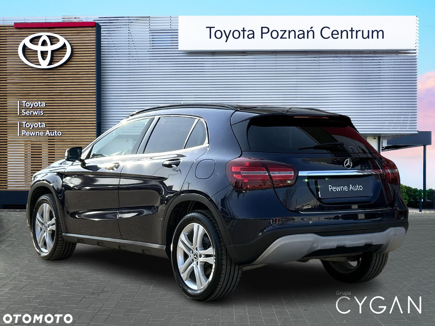 Mercedes-Benz GLA 180 d 7G-DCT Urban - 5
