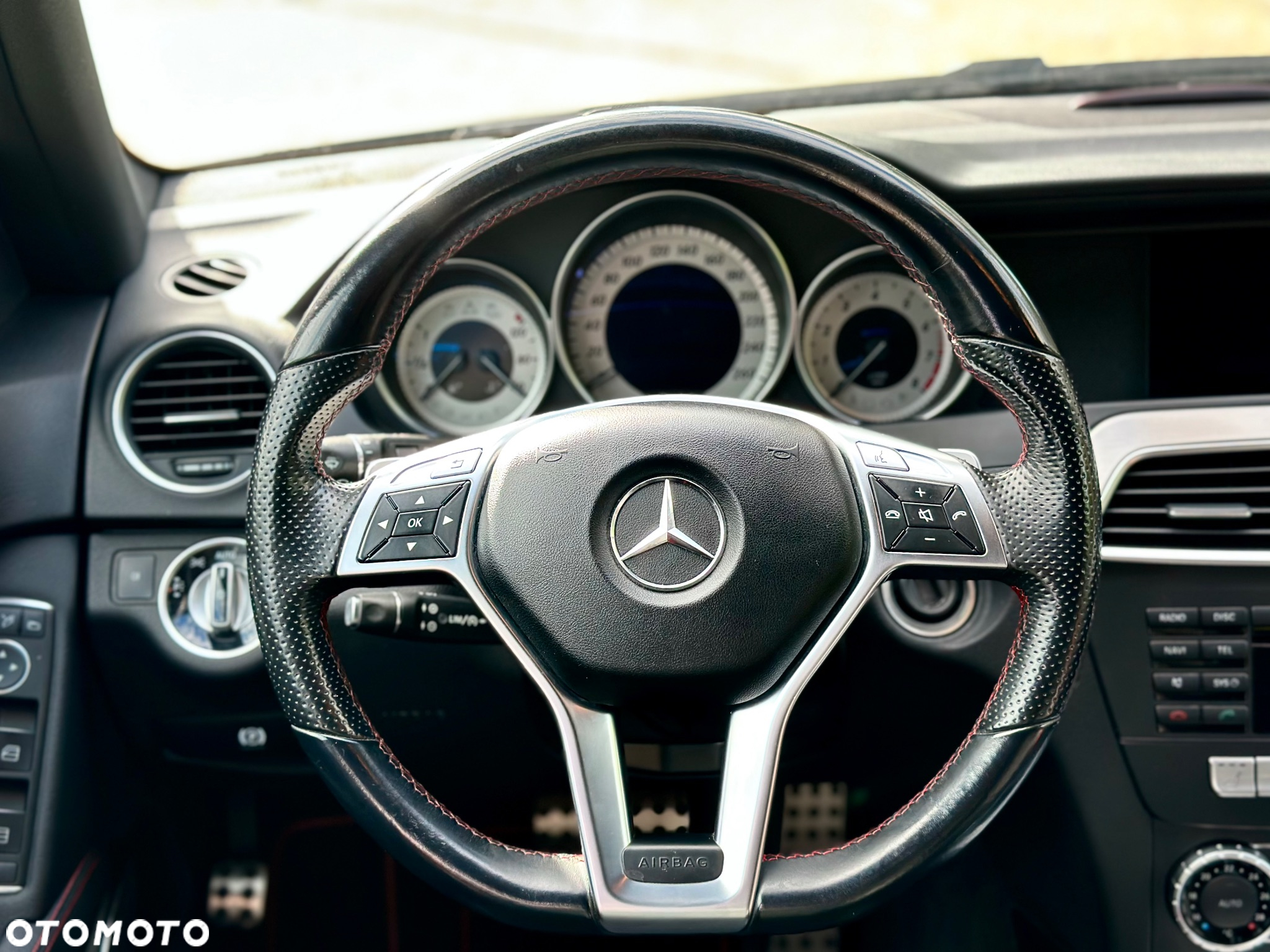 Mercedes-Benz Klasa C 250 T (BlueEFFICIENCY) 7G-TRONIC Avantgarde - 7