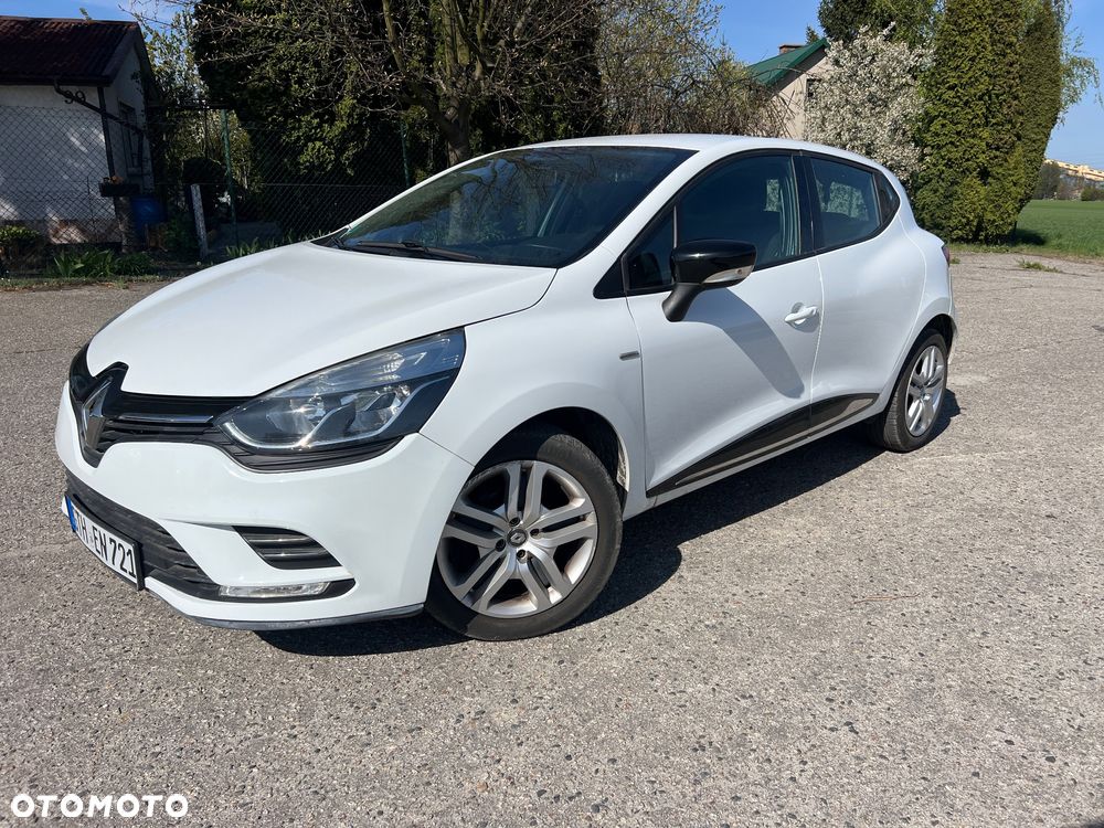 Renault Clio 1.2 16V 75 LIMITED - 19