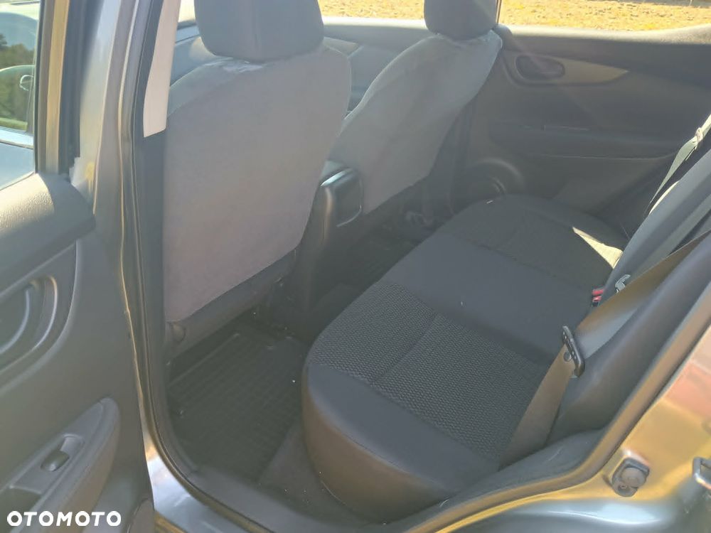 Nissan Qashqai - 17
