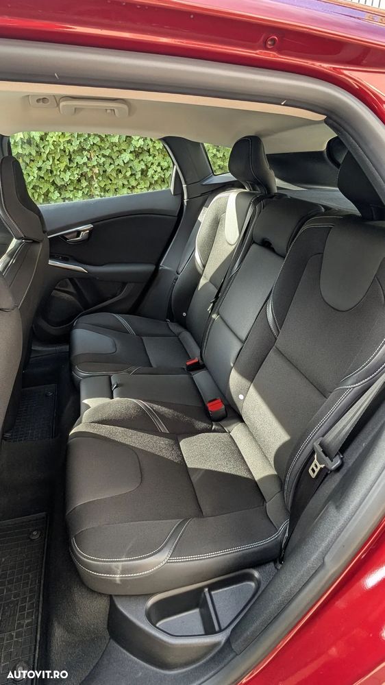 Volvo V40 D3 - 20