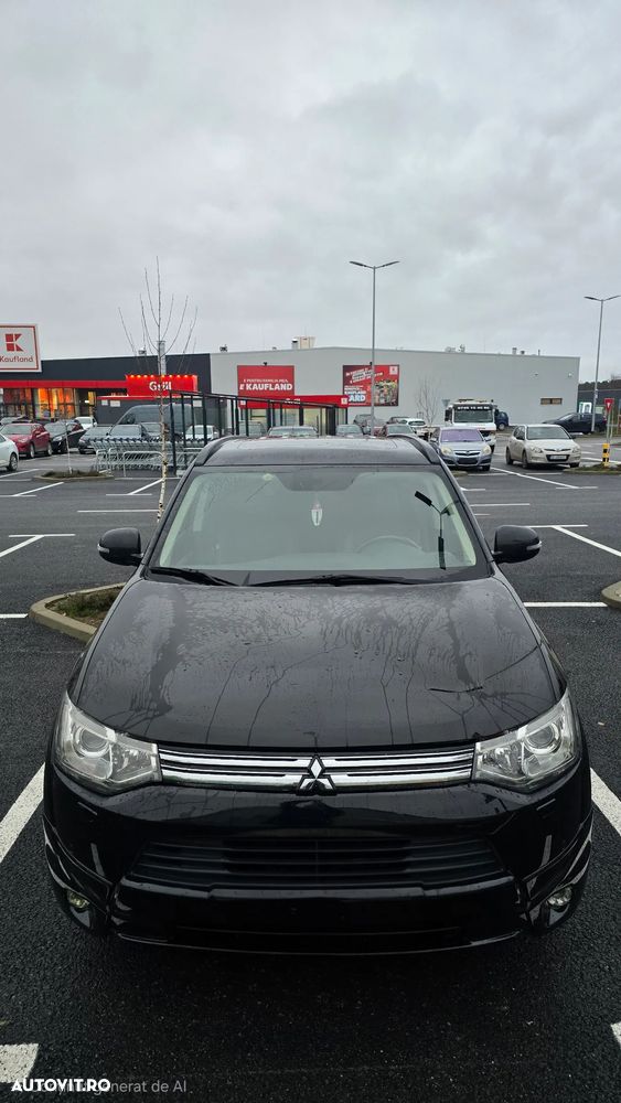 Mitsubishi Outlander 2.0 4WD Plug-In Hybrid Top - 9