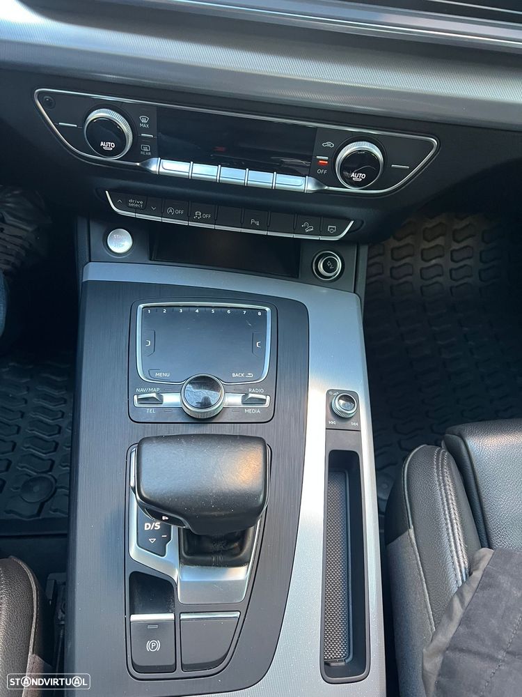 Audi Q5 2.0 TDI quattro Sport S-tronic - 7