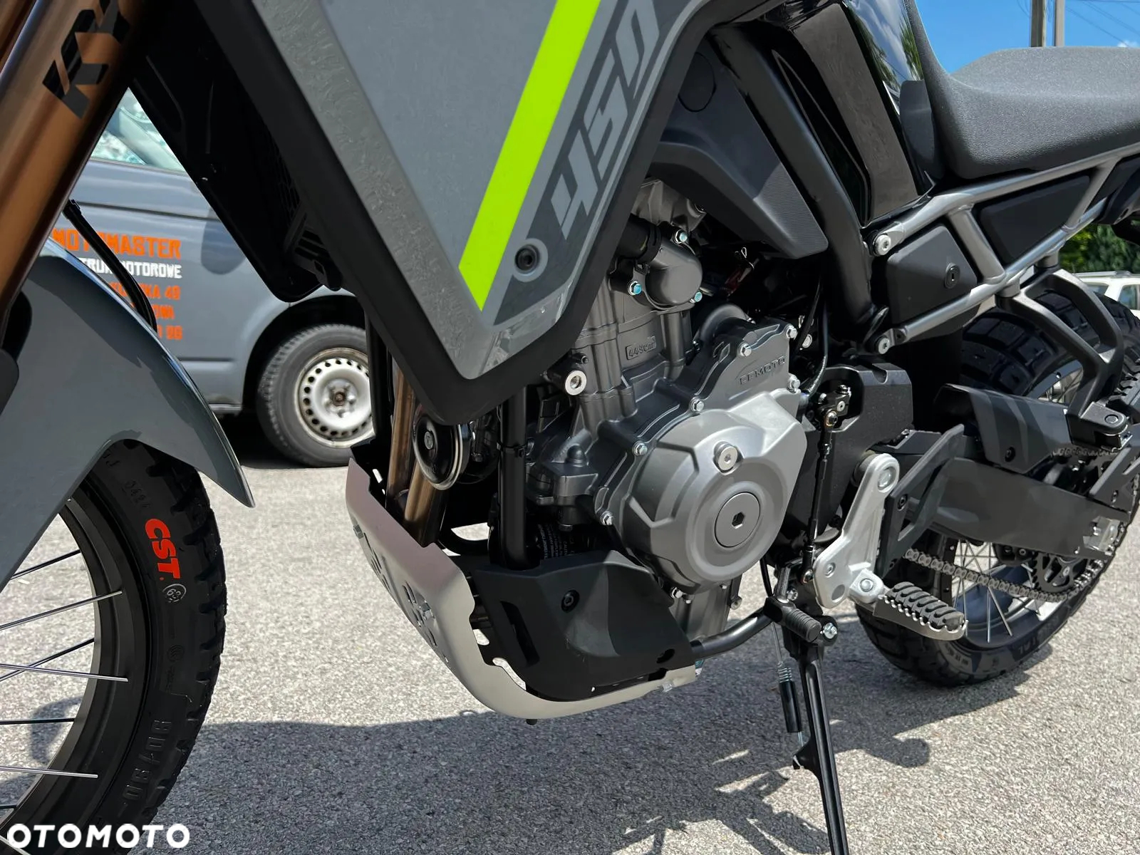 CFMoto MT - 7