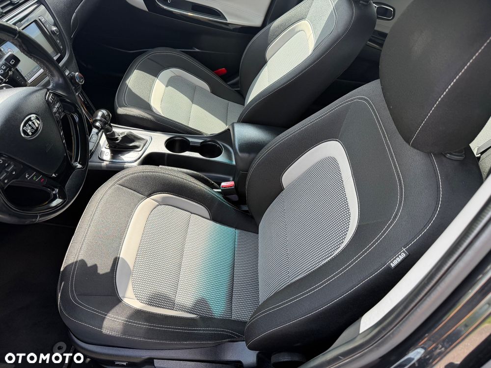 Kia Ceed - 13