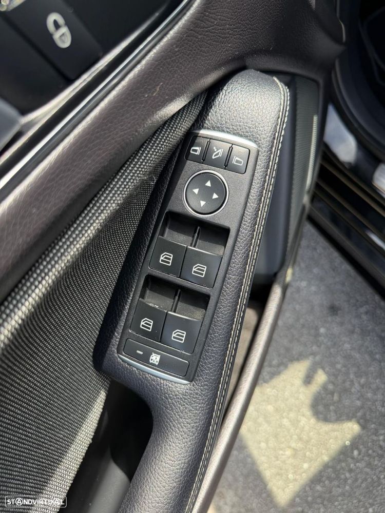 Mercedes-Benz A 180 d AMG Line - 18