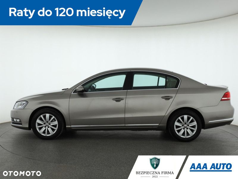 Volkswagen Passat - 3