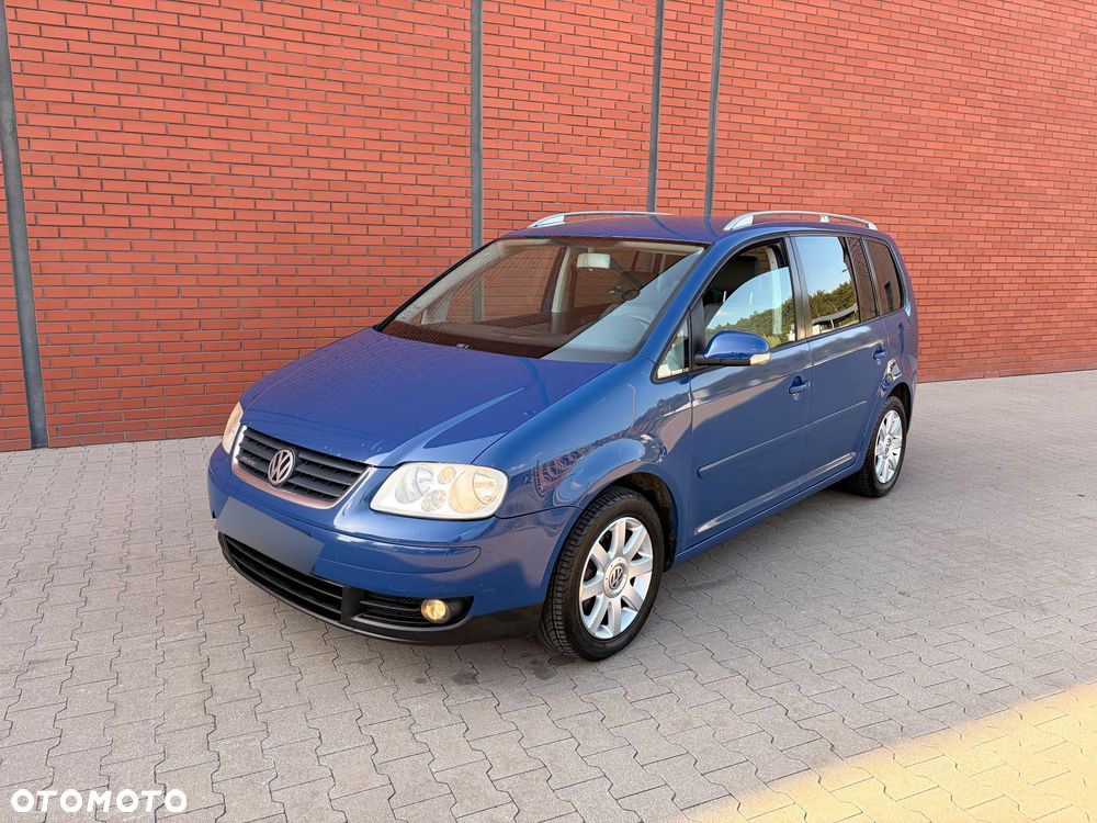 Volkswagen Touran - 10