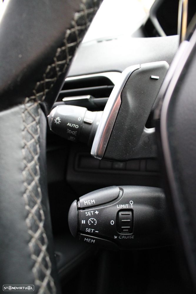 Peugeot 5008 PureTech 130 EAT8 Stop & Start Allure - 13