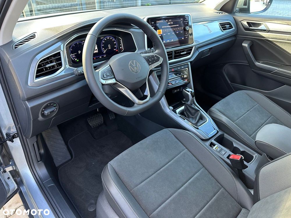 Volkswagen T-Roc - 12