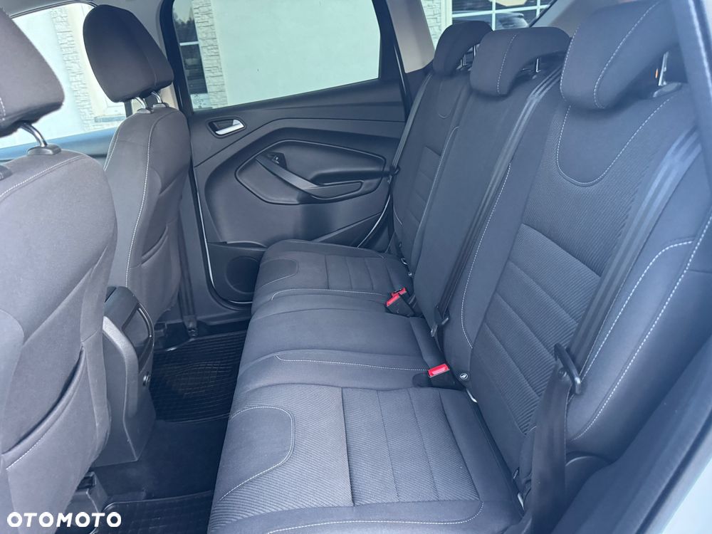 Ford Kuga 2.0 TDCi 2x4 Titanium - 14