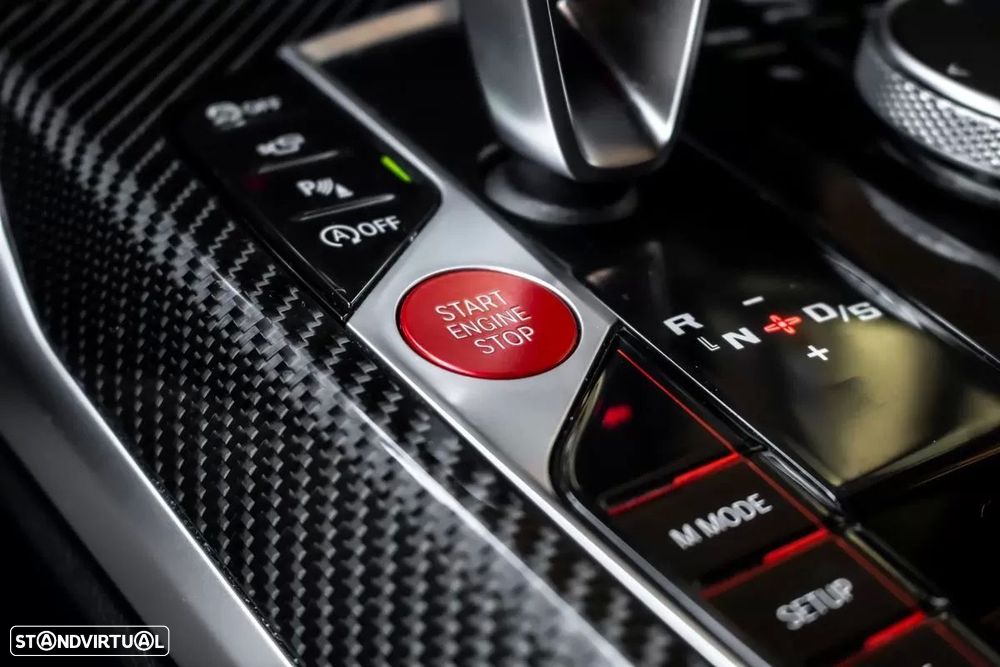 BMW M3 Competition xDrive - 26