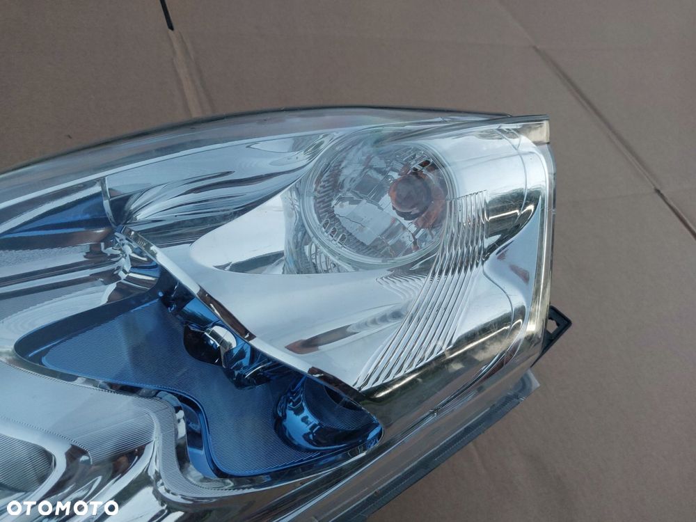 lampa lewy przód lewa nissan leaf oryginał ładny stan - 2