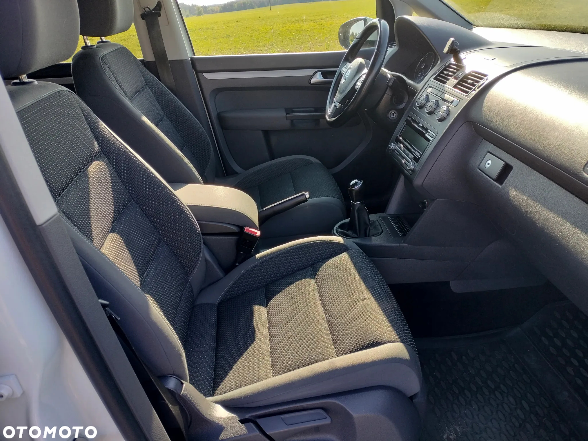 Volkswagen Touran 1.6 TDI DPF BlueMotion Technology Highline - 19