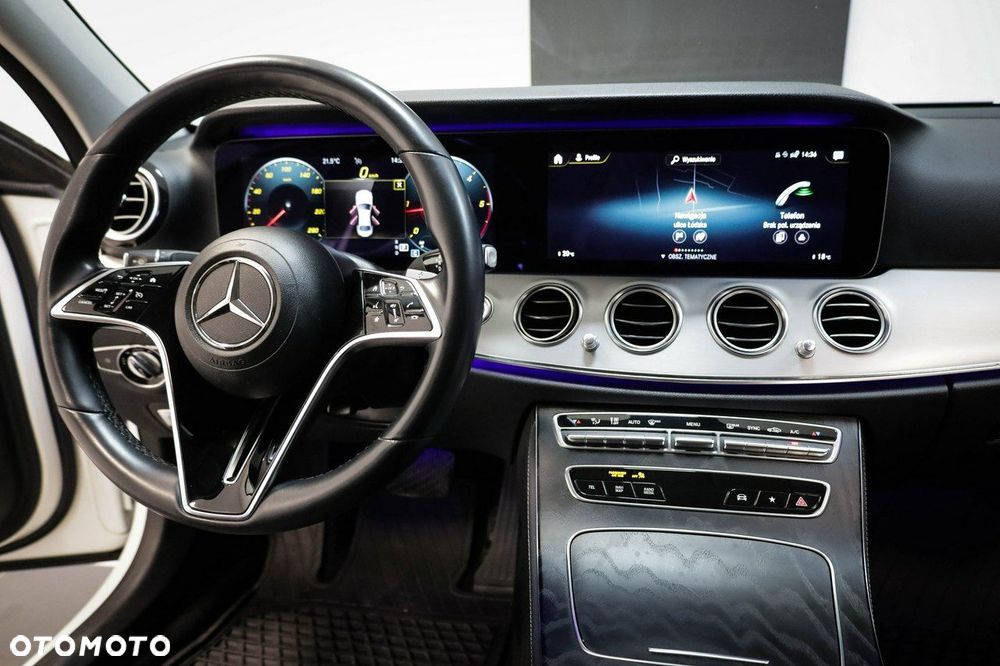 Mercedes-Benz Klasa E 220 d 4-Matic AMG - 23