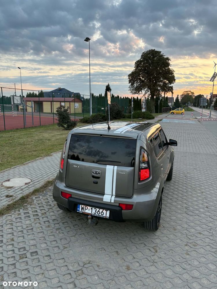 Kia Soul 1.6 CRDI L - 9