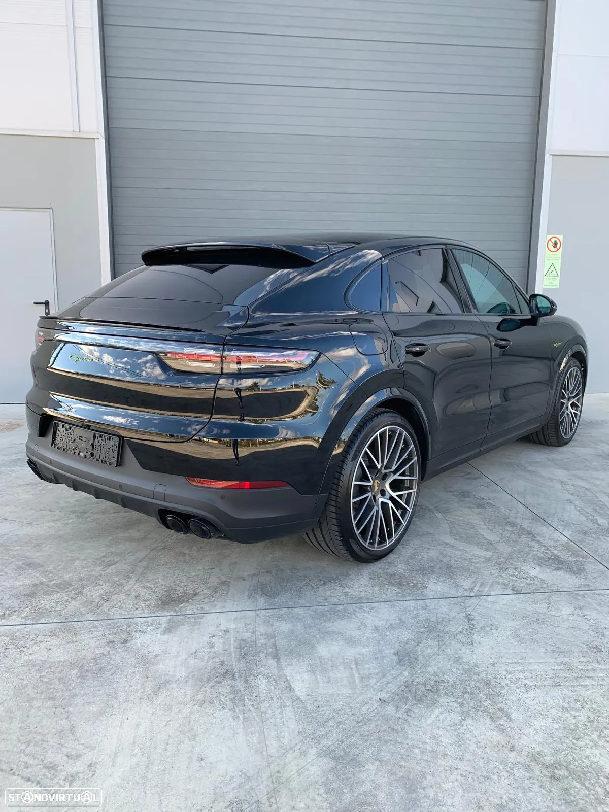 Porsche Cayenne Coupé E-Hybrid Platinum Edition - 25