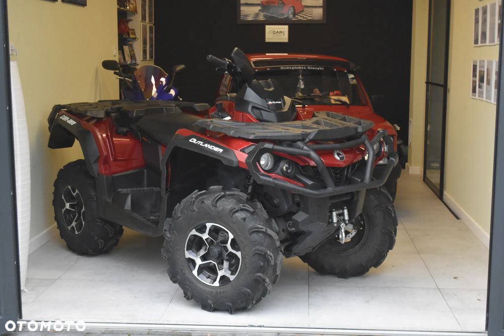 Can-Am Outlander - 24