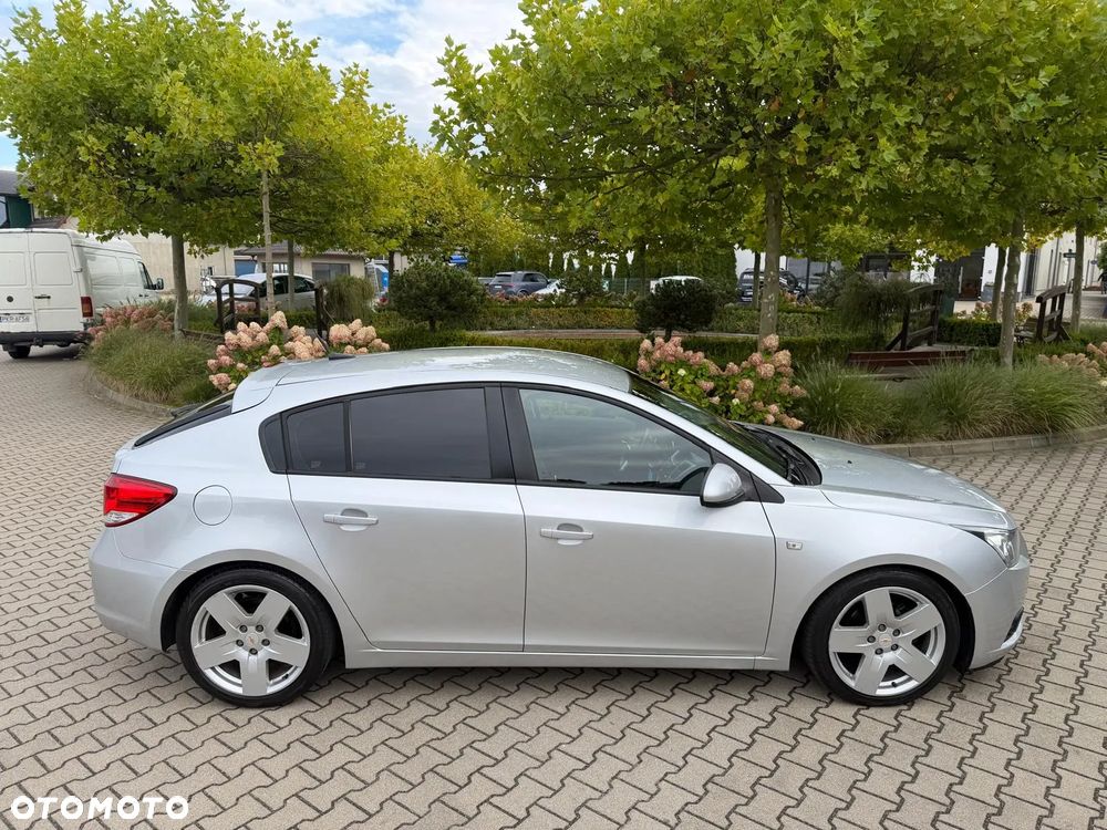 Chevrolet Cruze 2.0 LTZ - 30