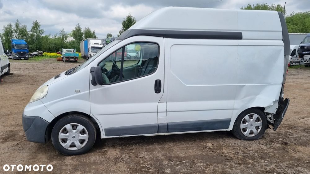 Renault Trafic - 10