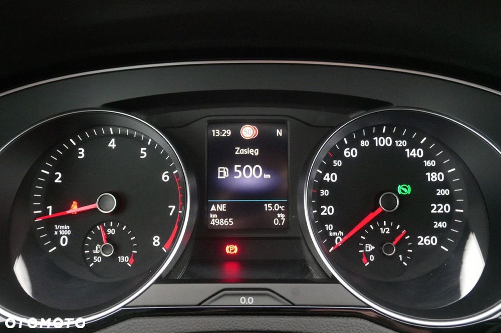 Volkswagen Passat 2.0 TSI Business DSG - 9