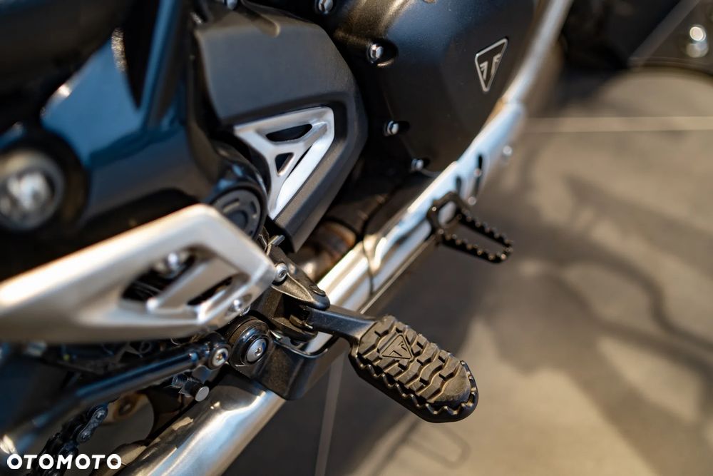 Triumph Scrambler - 14