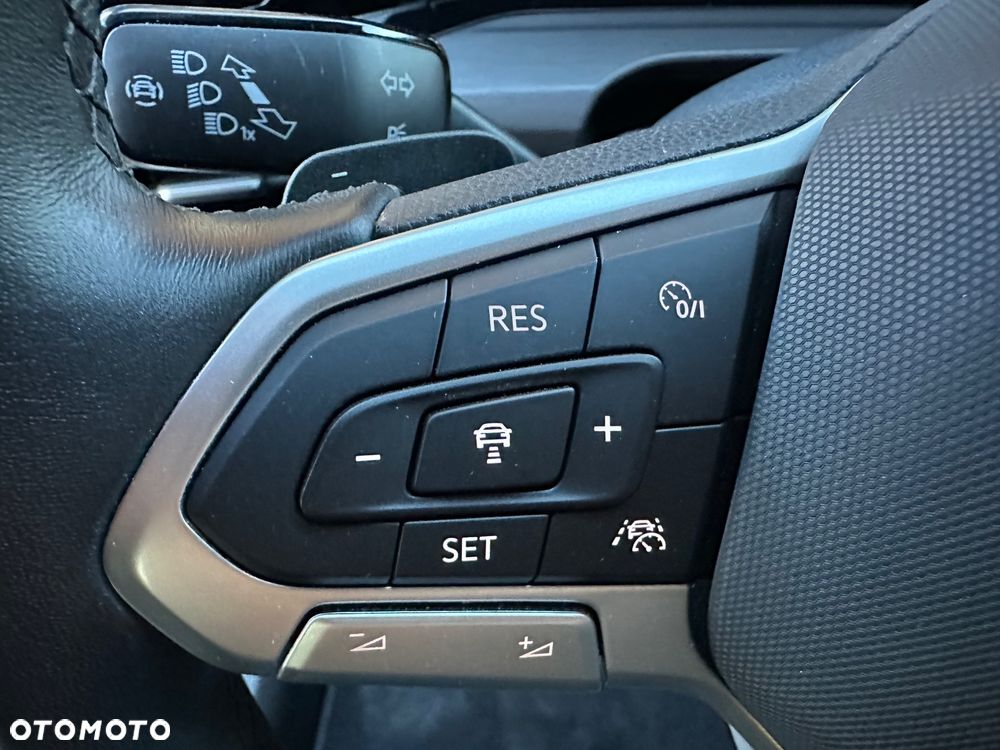 Volkswagen Golf - 29