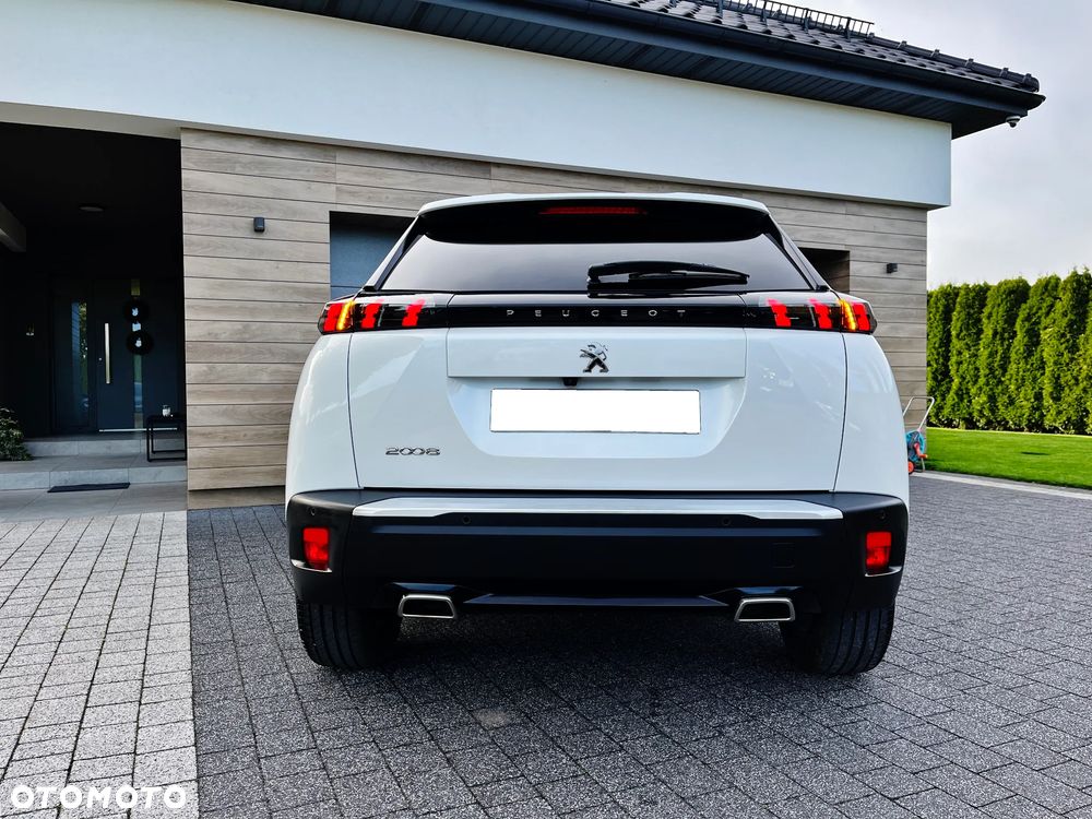Peugeot 2008 1.2 PureTech Allure S&S - 12