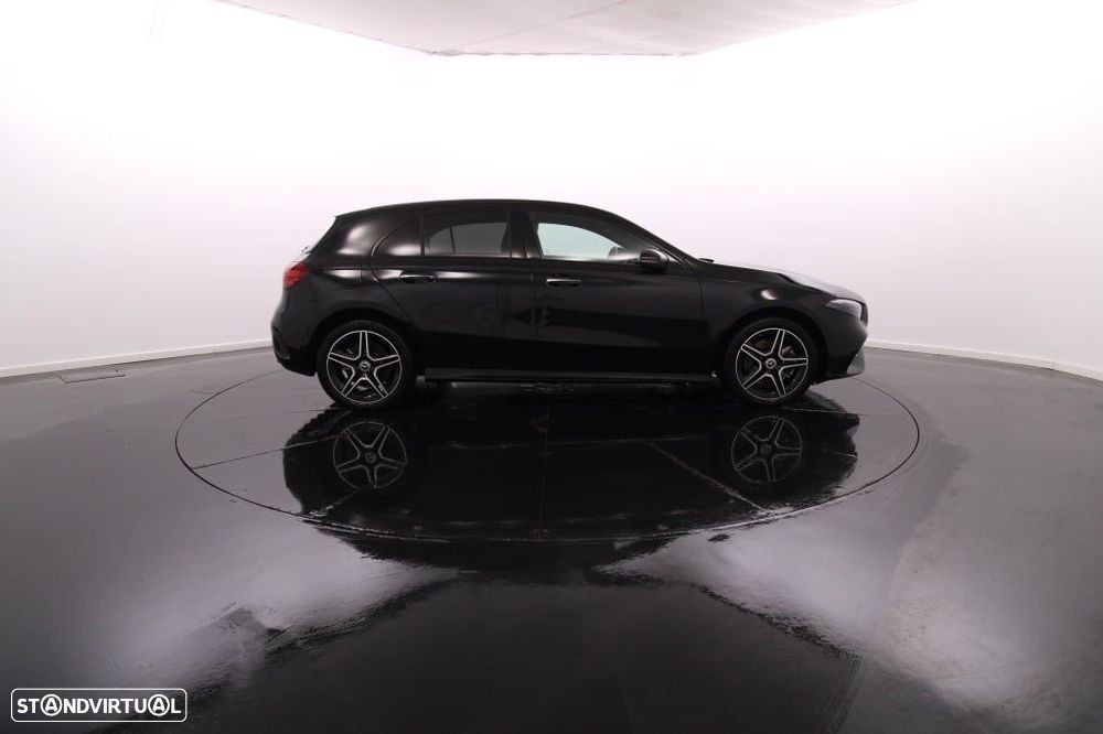 Mercedes-Benz A 250 e AMG Line - 9