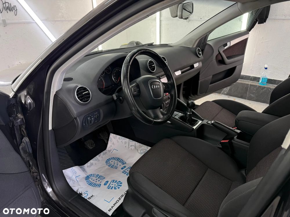 Audi A3 Sportback 1.8 TFSI S line Sportpaket (plus) - 22