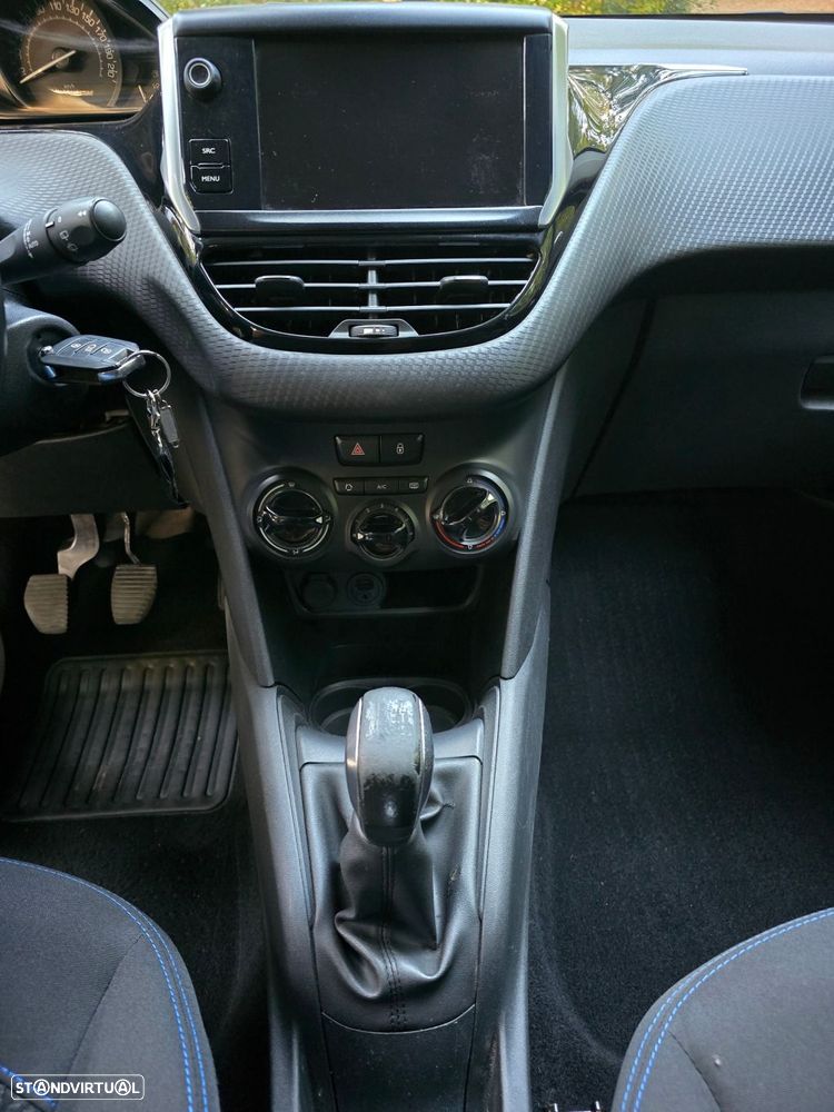 Peugeot 208 1.2 PureTech Active - 17