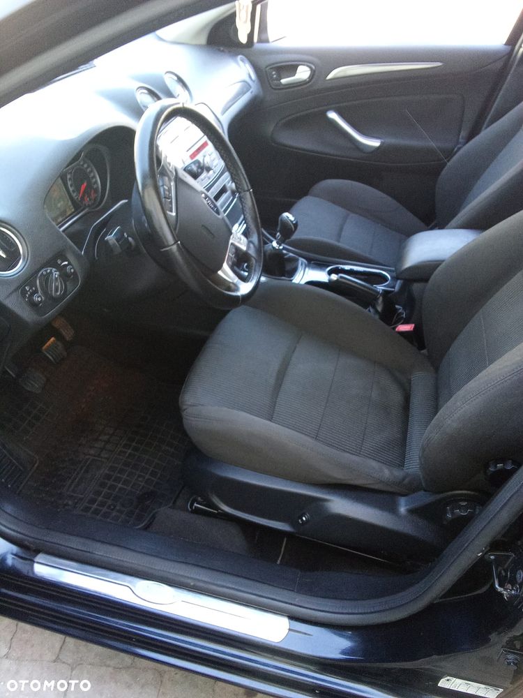 Ford Mondeo 2.0 TDCi Titanium - 14