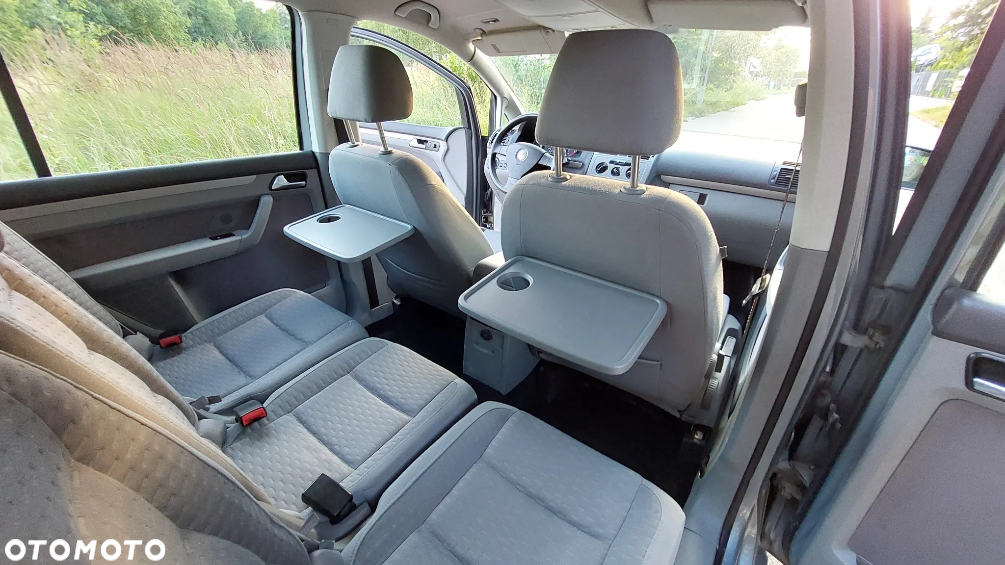 Volkswagen Touran - 18