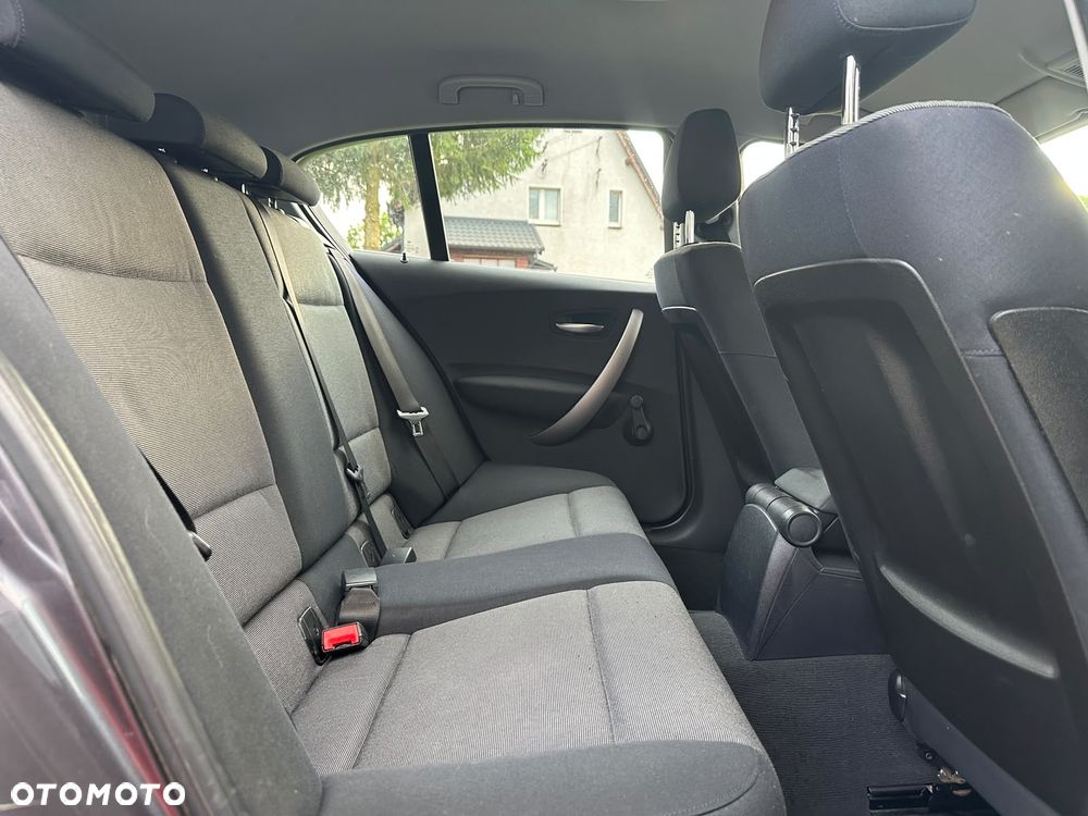 BMW Seria 1 - 26