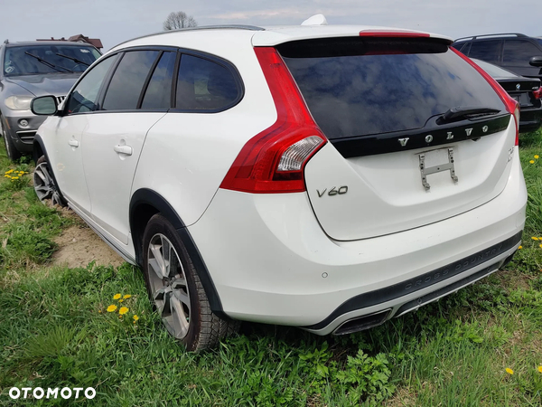 Volvo V60 Cross Country T5 AWD Geartronic Momentum