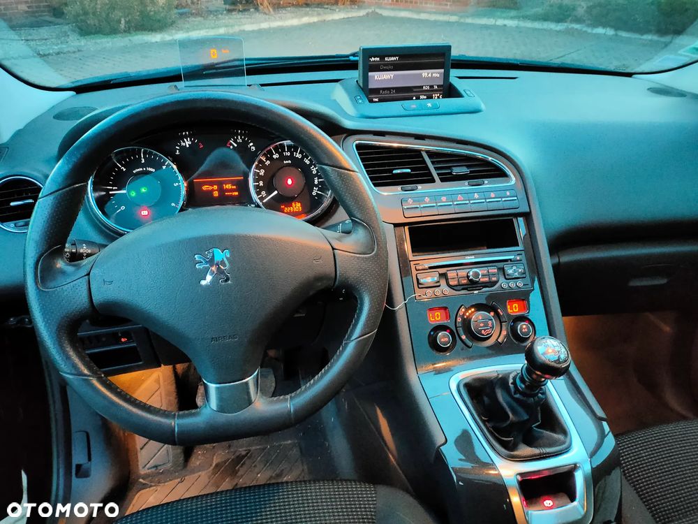 Peugeot 5008 2.0 HDi Allure 7os - 31