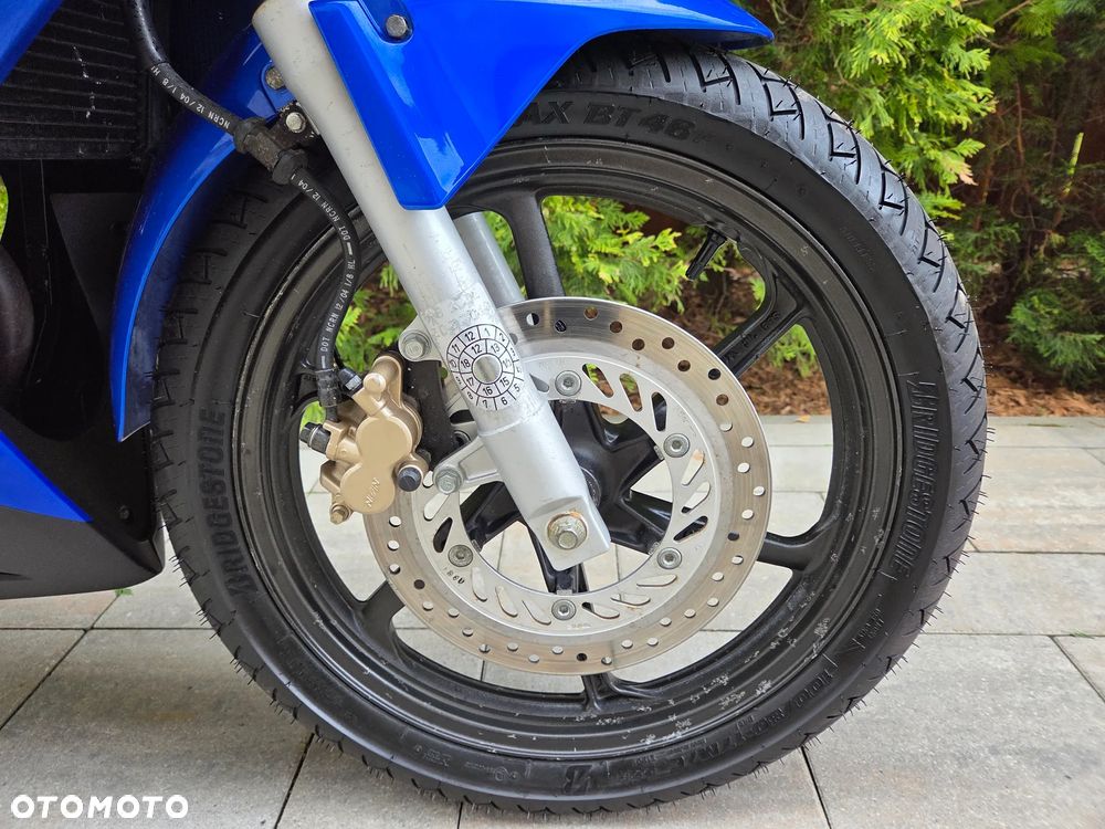 Honda CBR - 26