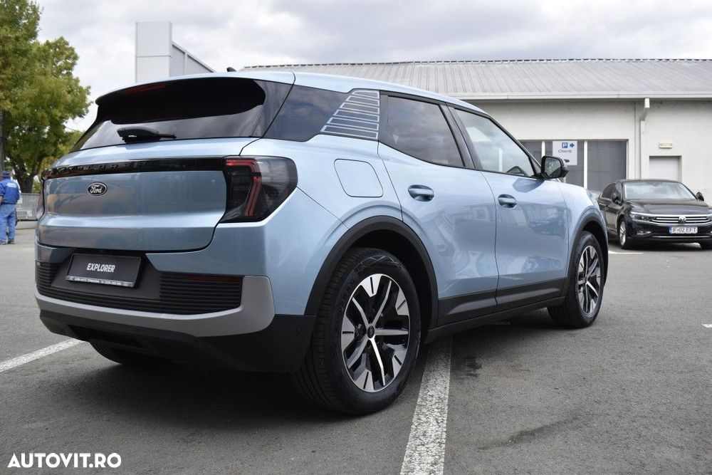 Ford Explorer - 9